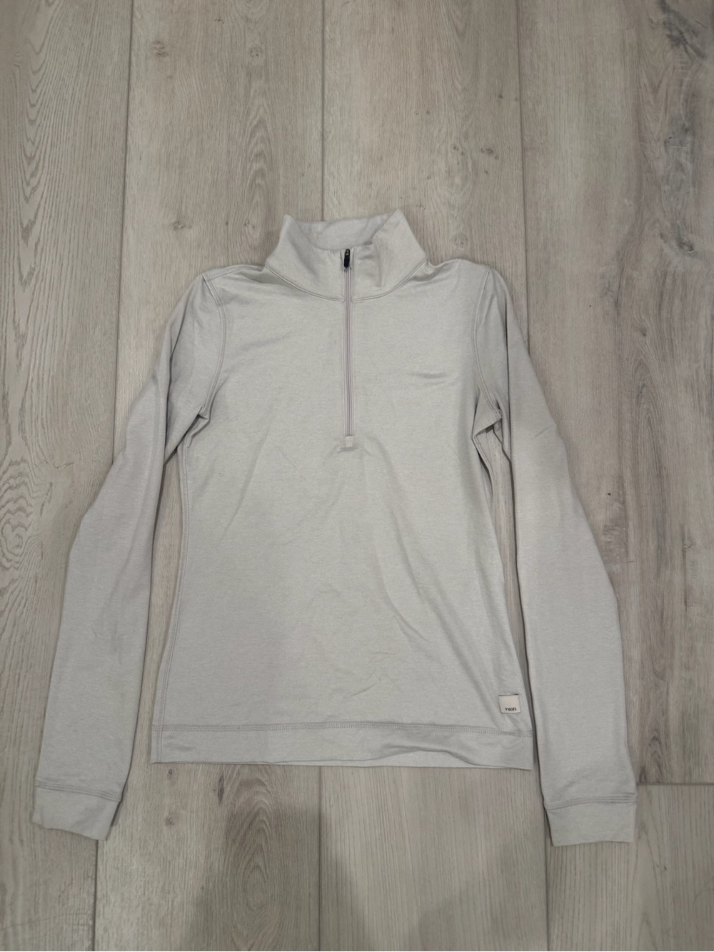 Vuori DreamKnit half zip long sleeve size small